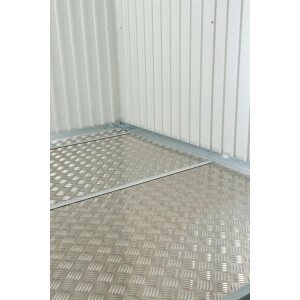 <h2>Alu-Bodenplatte fr Gertehaus Europa 5 / Europa 6</h2>

<p>Die hochwertige Alu-Bodenplatte besteht aus 2 mm starkem Aluminium-Riffelblech. Die Riffelung der Oberflche sorgt fr optimalen Halt bei Begehung in Ihren Gerteschuppen. Um einen funktionellen Boden im inneren des Gertehauses zu schaffen und um den Versatz zwischen Alu-Bodenrahmen und Platte zu berbrcken, empfehlen wir das Unterfttern der Alu-Bodenplatte mit einer Schttung oder XPS-Hartschaumplatten in einer Strke von ca. 2-3 cm (nicht im Lieferumfang enthalten). Durch die Unterftterung knnen leichte Unebenheiten im Inneren ausgeglichen werden. Auch die zur Befestigung bentigten Bodenanker oder Schrauben, werden dadurch unsichtbar gemacht.</p>

<p><strong>Hinweis:</strong> Zur Verlegung der Alu-Bodenplatte ist der passende Alu-Bodenrahmen fr Ihr Biohort Gertehaus erforderlich.</p>
